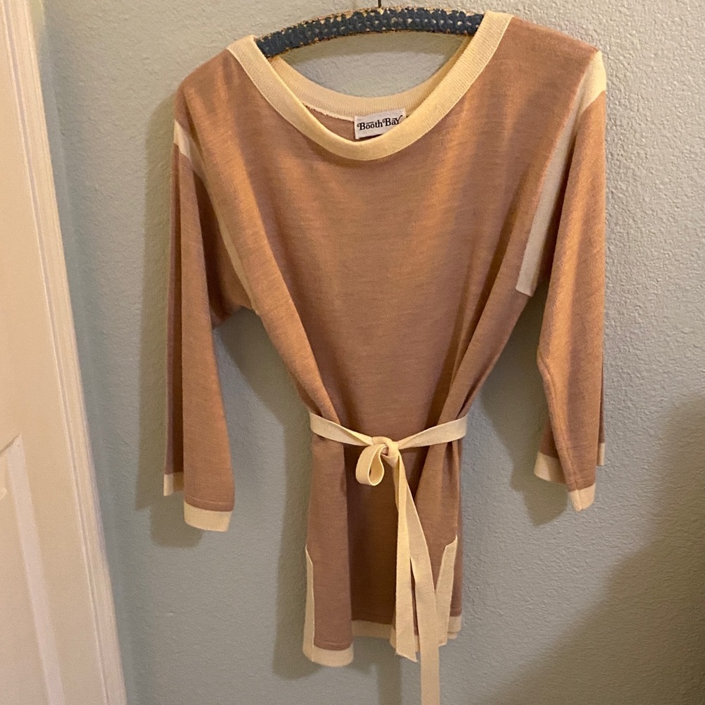Very classy sweater Women's Crew Neck Sweater in Tan and Cream
